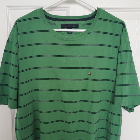 ✨3/25✨ Tommy Hilfiger Striped Tee